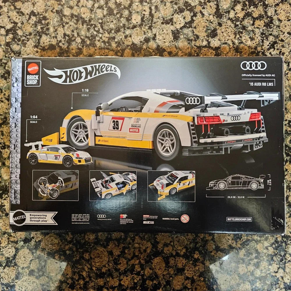 New! Mattel Brick Shop Hot Wheels '15 Audi R8 LMS Building‎ Kit Collectors JFT18